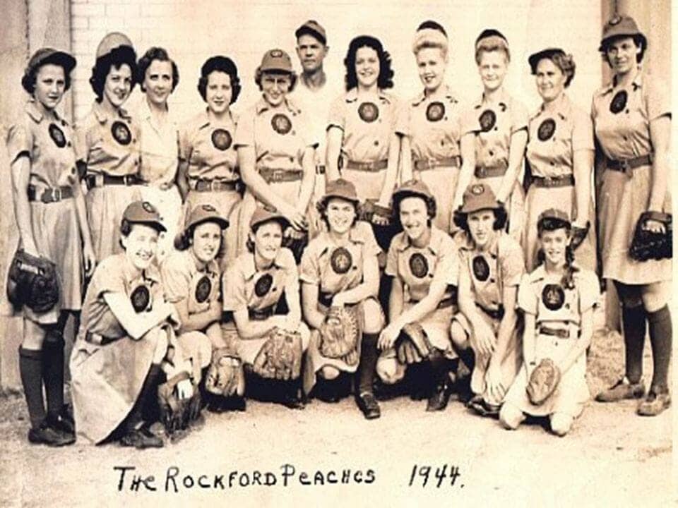 The Rockford Peaches - 1944
